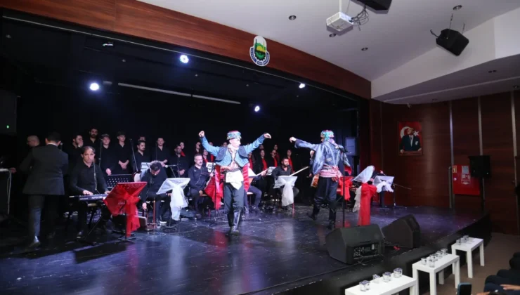 Bursa İnegöl'De Gençlik Korosu'Ndan Cumhuriyet'E Özel Konser