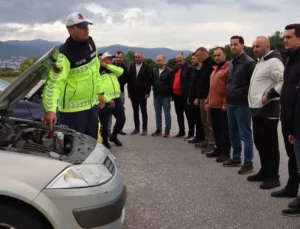Bursa Jandarma Trafik'Ten Şoförlere Güvenli Sürüş Eğitimi