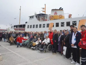 Darülaceze Sakinleri Denizle Buluştu
