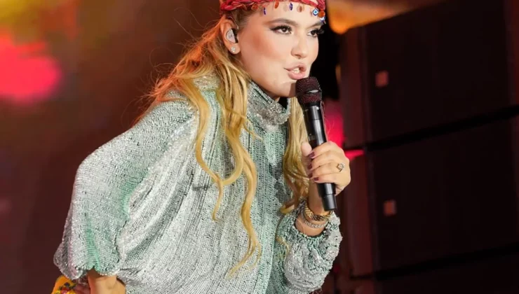 Demet Akalın'Dan Mardin'E Özel Selam