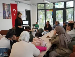 Denizli'De Kadınlara Sağlık Ve Şiddetle Mücadele Eğitimi