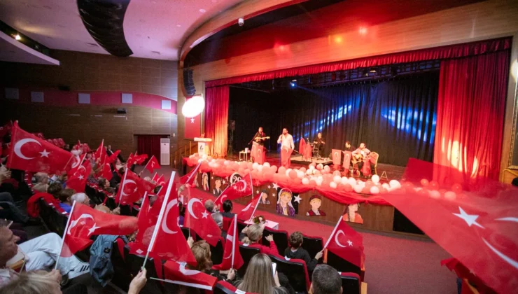 Güzelbahçeliler 'Cumhuriyet Yürüyüşü'Nde Buluştu