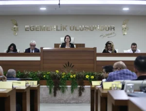 İzmir Karabağlar'Da 2027 Bütçesi Komisyona Gönderildi