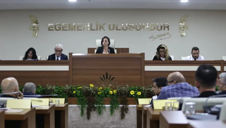 İzmir Karabağlar'Da 2027 Bütçesi Komisyona Gönderildi