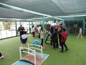Kayseri Kocasinan Çocuklara Hayvan Sevgisi Aşılıyor