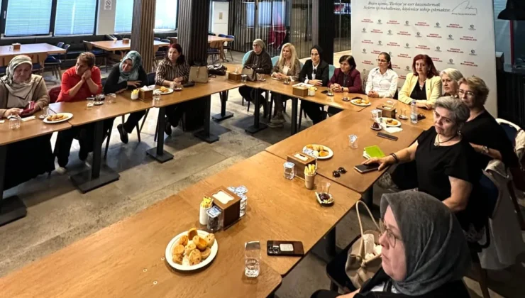 Kocaeli’de Kadın Muhtarlara Sıfır Atık Semineri