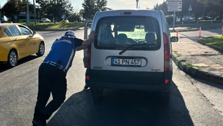 Kocaeli Zabıtası'Ndan Yürek Isıtan Davranış