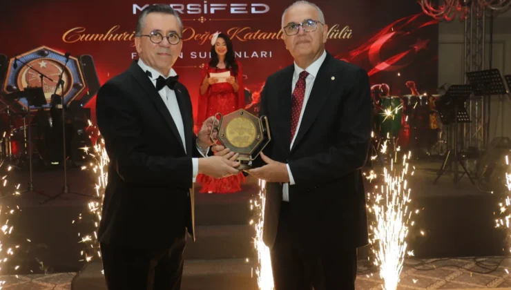 Marsi̇fed’den Filenin Sultanlarına ‘Cumhuriyete Değer Katanlar’ Ödülü