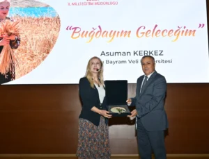 Meb'Den Bursa'Da Iki Farklı Söyleşi