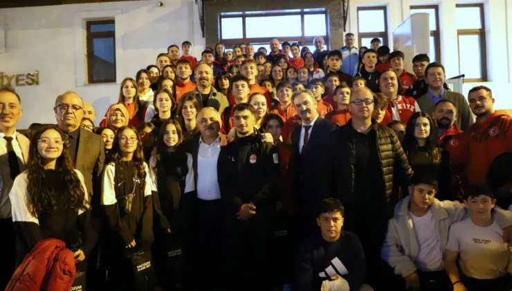 Şampiyon Sporcular Buluştu