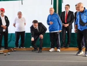 Bursa'Da Başkan Vekili Biba Huzurevi Sakinleriyle Buluştu