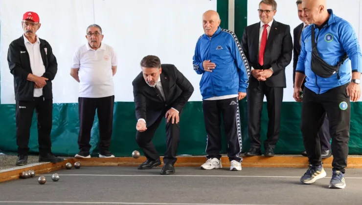 Bursa'Da Başkan Vekili Biba Huzurevi Sakinleriyle Buluştu