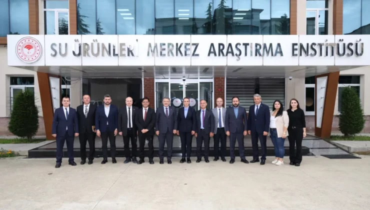Trabzon'Da Başkan Genç’ten Su Ürünleri Araştırma Enstitüsü’ne Ziyaret